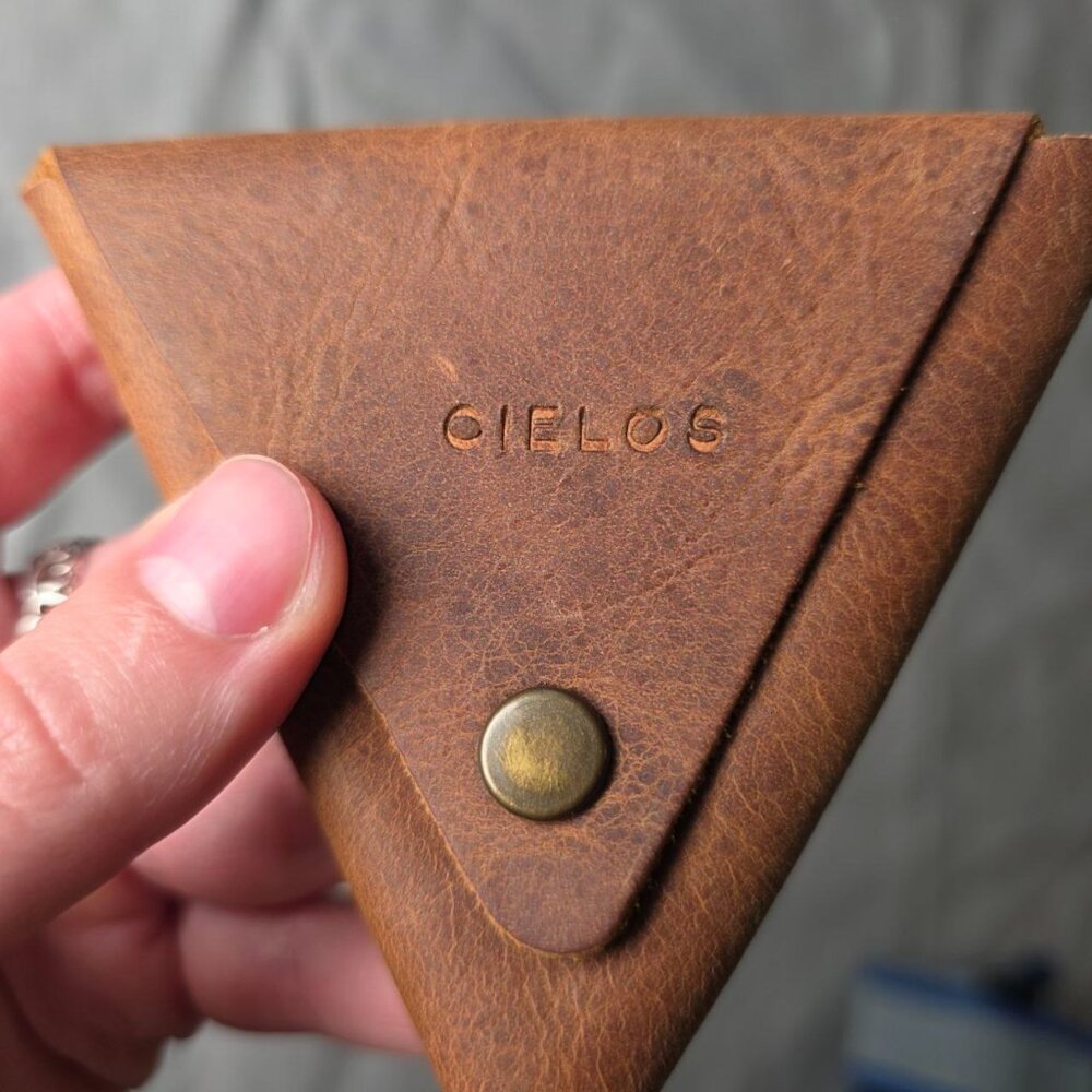 Cielos Leather Coin Pouch Triangle